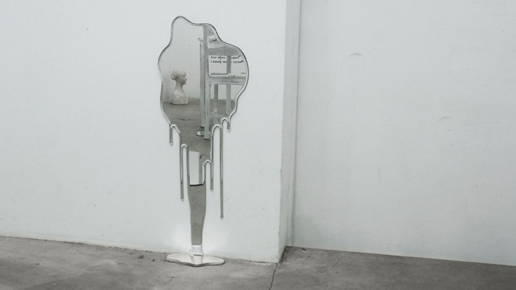 動物の形をした花 - 蜂蘭 (Ophrys apifera)